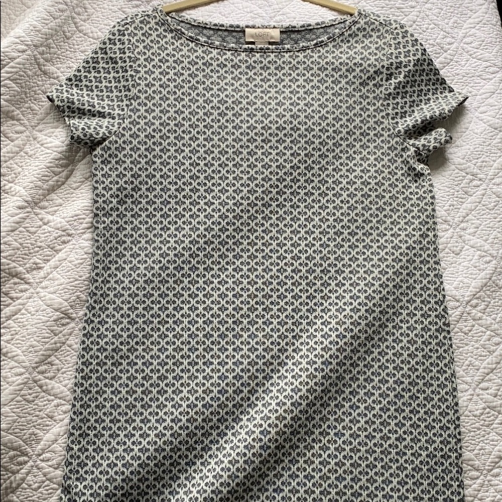Loft grey soft pattern shift dress